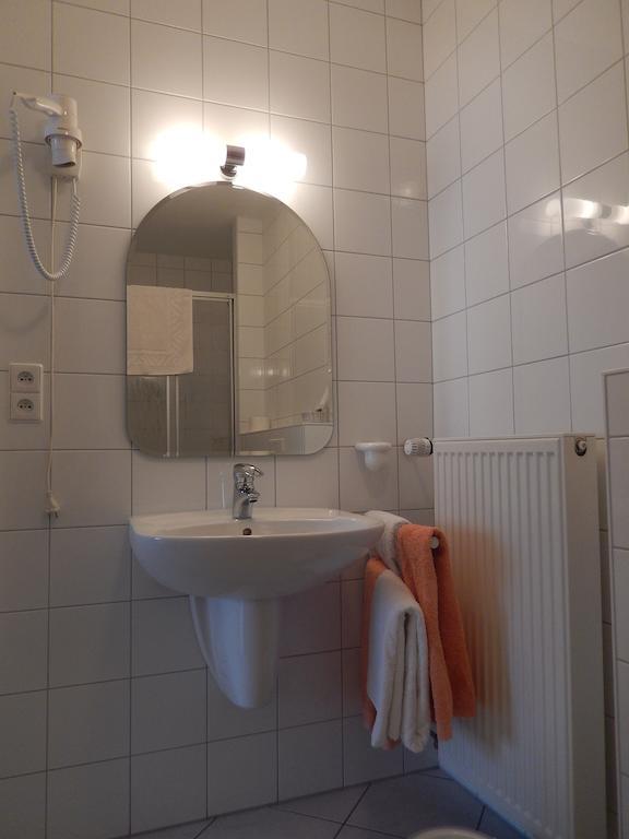 Zum Burghof Hotel Schoenberg Szoba fotó