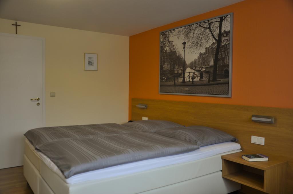 Zum Burghof Hotel Schoenberg Kültér fotó